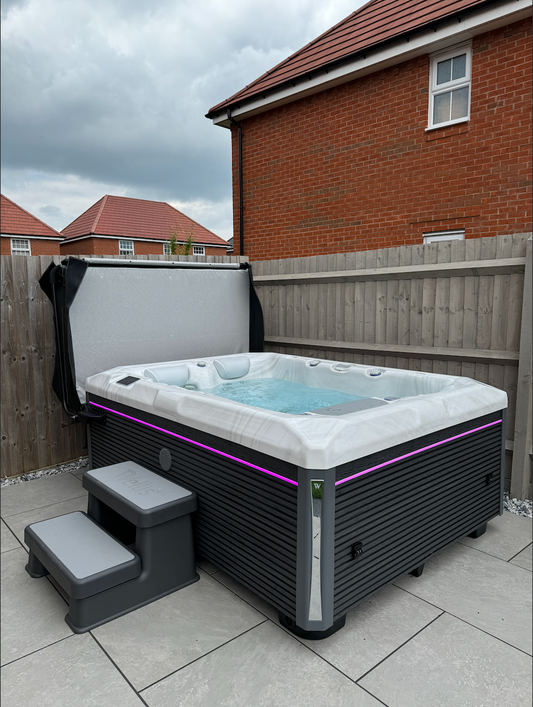 Wellis® Teide Mountain - Staffordshire Hot Tubs & Swimspas